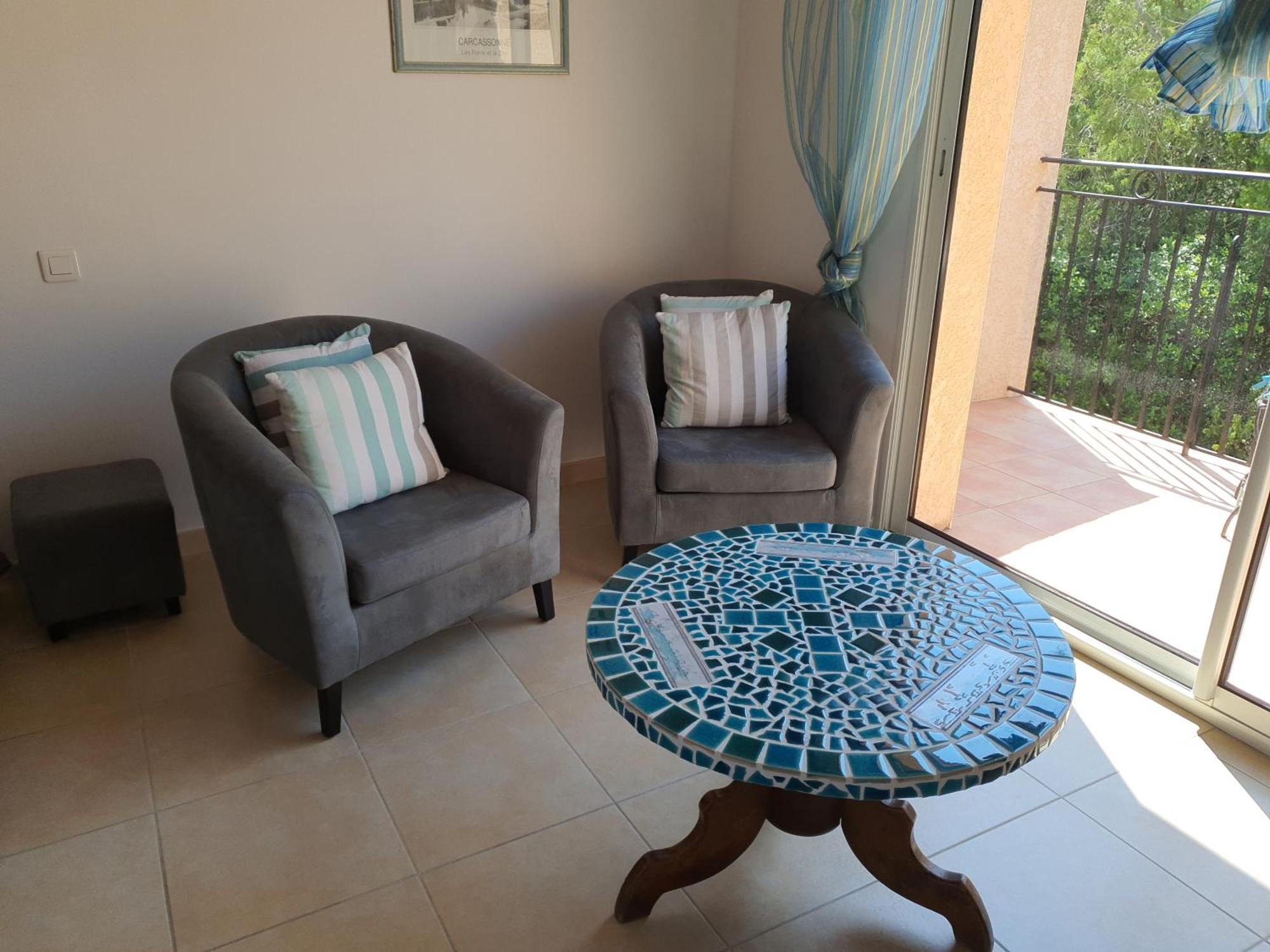 Villa Des Masques Aubais Room photo